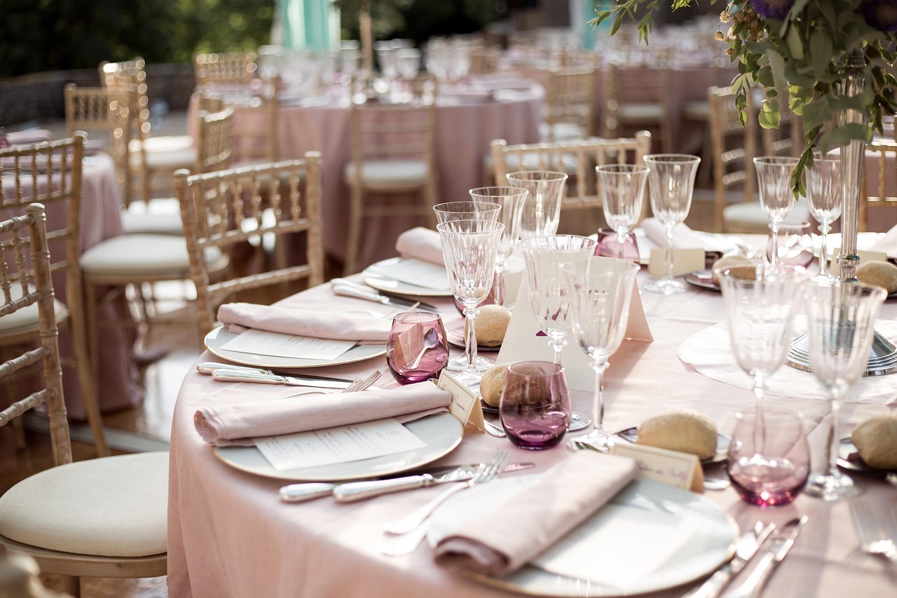 Tiffany Chiavari Chairs for hire